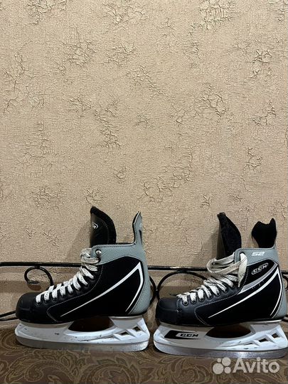 Хоккейные коньки CCM