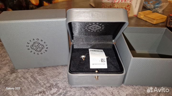 Золотые серьги с топазами и бриллиантами