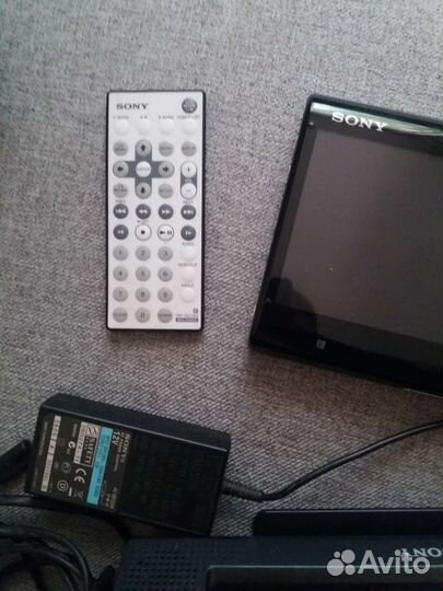 DVD портативный плеер Sony D-VE7000S