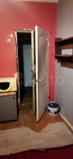 Комната 10 м² в 3-к., 1/2 эт.