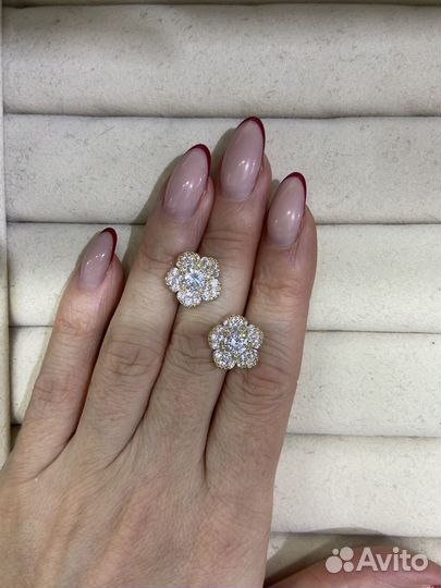 Серьги пусеты Van cleef