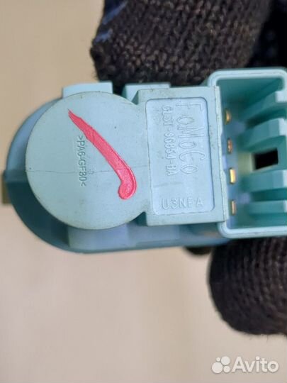 Концевик педали тормоза Ford Explorer 2019, 2020