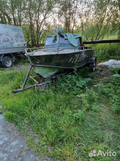 Моторная лодка