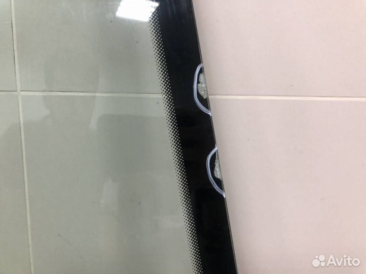 Стекло лобовое ветровое Volkswagen Jetta 1K 2006-2