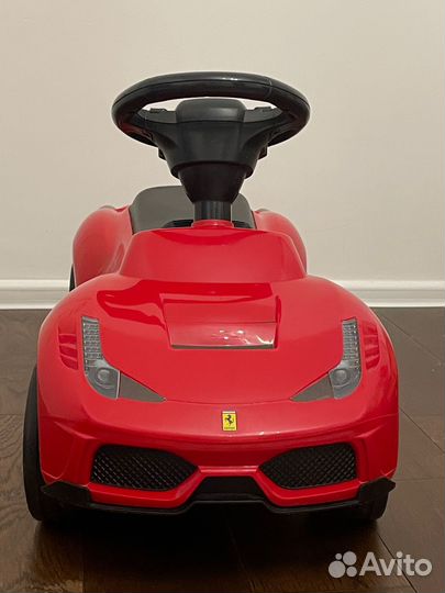 Машинка толокар Ferrari