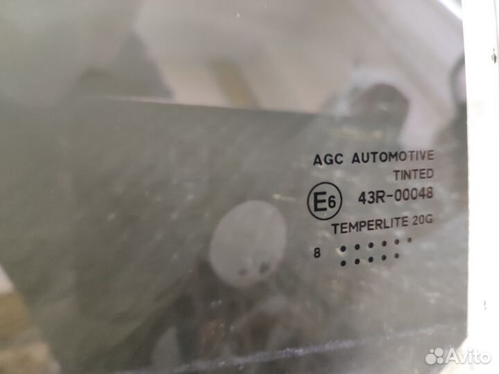 Стекло задней правой двери Веста св