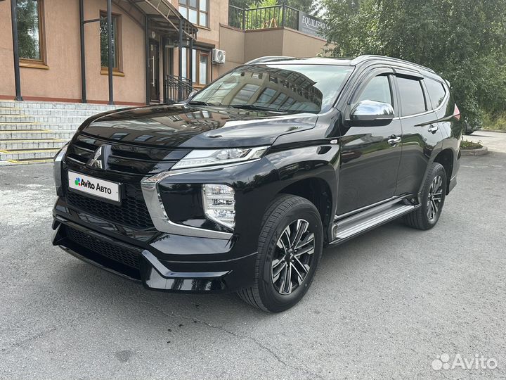 Mitsubishi Montero Sport 3.0 AT, 2022, 15 000 км