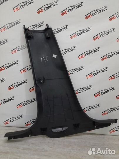 Обшивка средней стойки правая Skoda Octavia A7 1.2