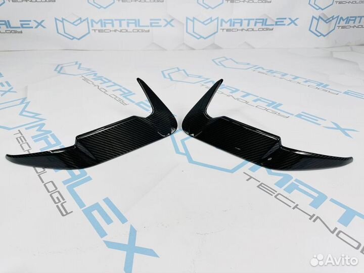 Втсавки на задний бампер BMW X5M F95 сухой карбон