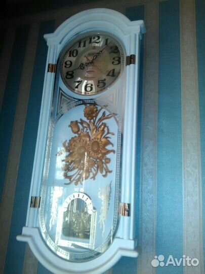 Часы настенные кварцевые