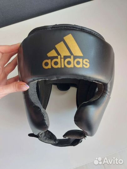 Боксерский шлем adidas