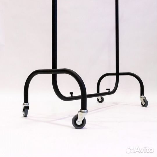 Вешало стойка для одежды