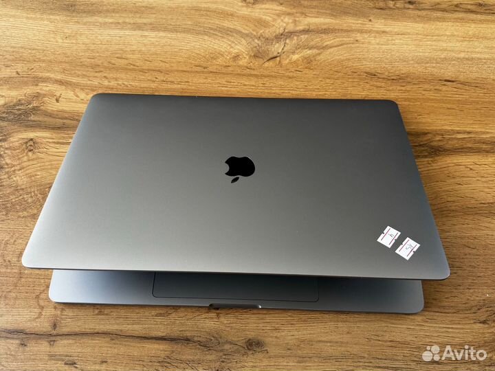 Macbook pro 16 2021 новый (39 циклов)