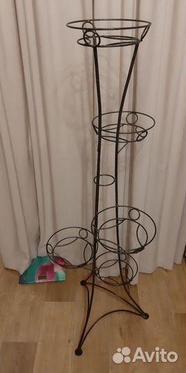 Подставка для цветов напольная металлическая