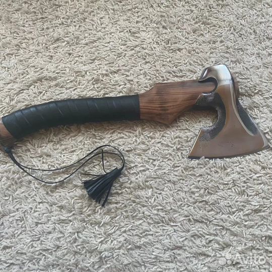 Топор кованый ручной работы