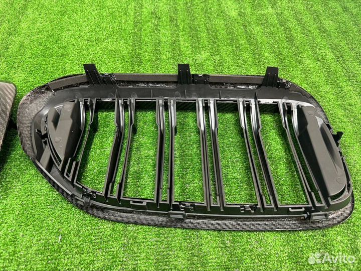 Решетка радиатора Инфузия карбон BMW G30 до рест