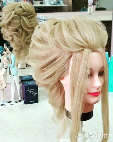 Прически и макияж