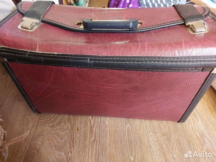 Швейная ручная машинка