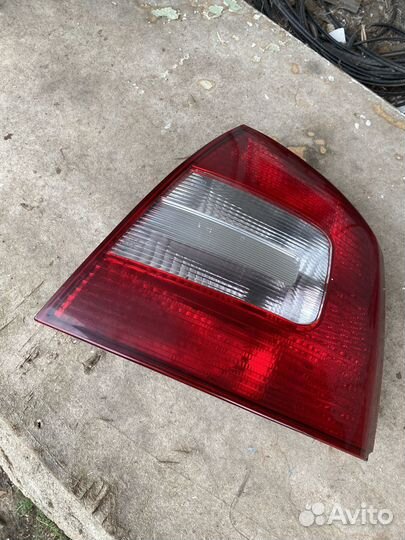 Фонарь задний правый skoda octavia a5