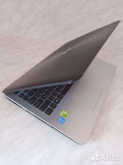 Быстрый asus на intel i3/GF820/SSD