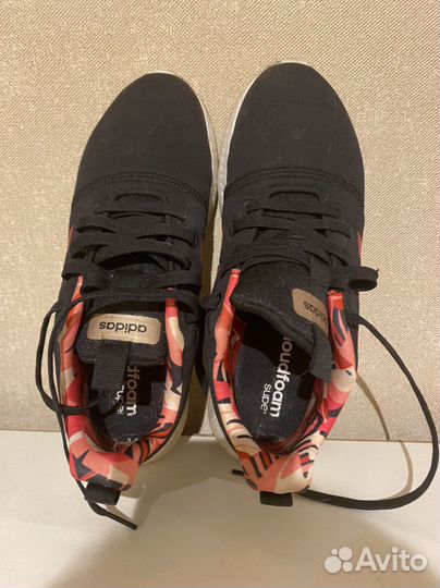 Кроссовки adidas