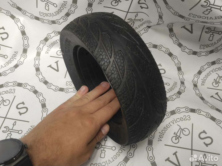 Литая покрышка на электросамокат 200x60