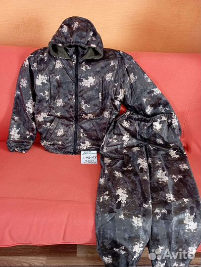 Демисезонные костюмы