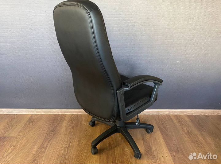 Офисное кресло. Удобное