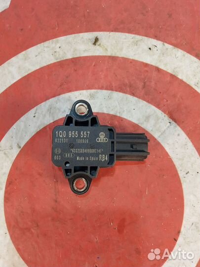 Датчик удара (Airbag) Volkswagen Polo Mk5 (6R/6C)