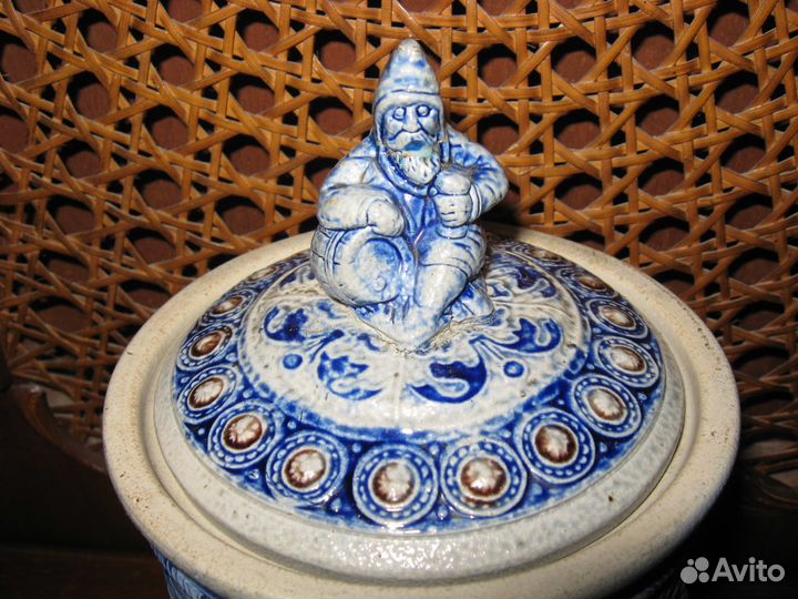 Антиквариат ваза со скульптурой