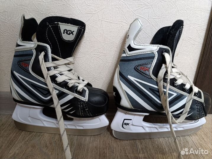 Коньки хоккейные детские