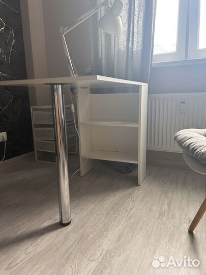 Столик для маникюра бу