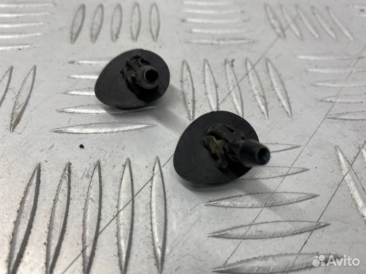 Б/У форсунка омывателя Renault Scenic 1 (Megane)