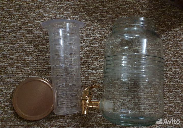 Лимонадница с краном, 3л