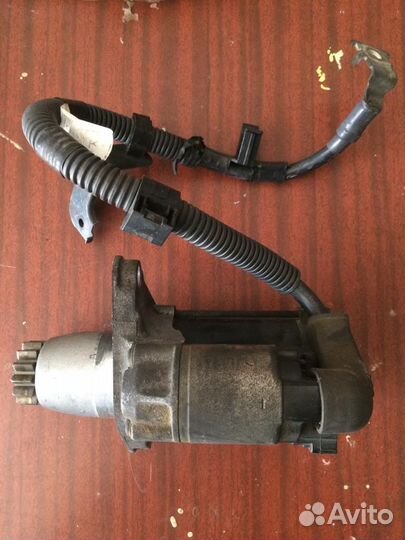 Стартер, помпа, шкиф коленвала, сальник коленвала