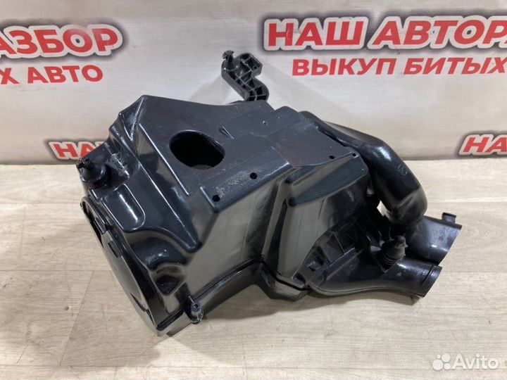 Корпус воздушного фильтра Ford Focus 3 хэтчбек