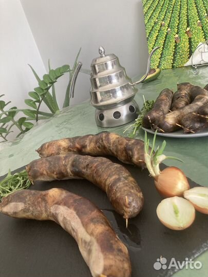 Мясной деликатес-колбаса из конины