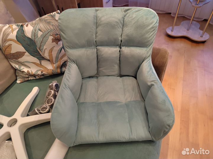 Офисное кресло новое