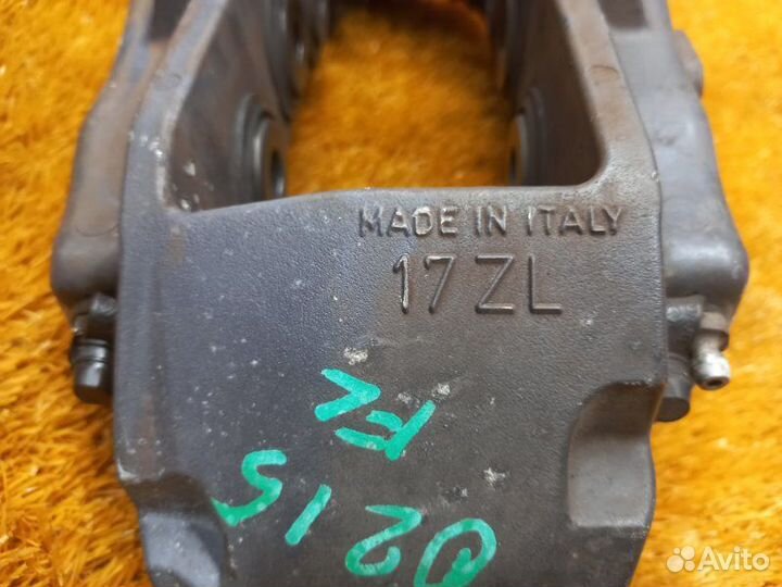 Суппорт передний левый Volkswagen Touareg 7L AXQ