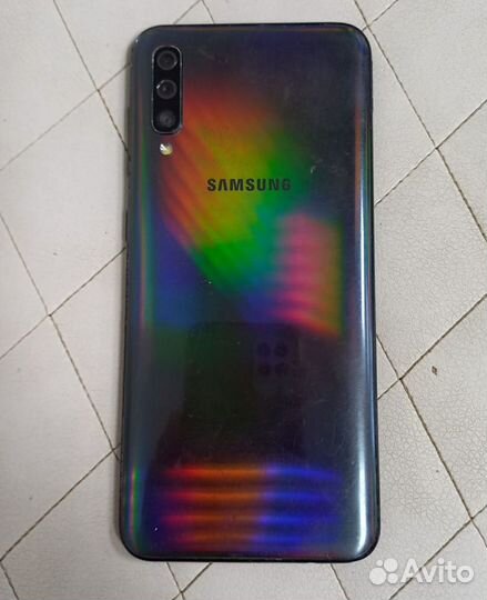 Samsung Galaxy A50, 4/64 ГБ