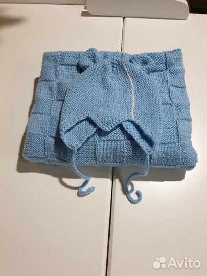 Вязаный плед для новорожденного