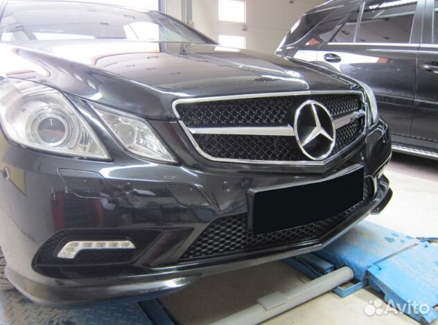 Решетка радиатора mercedes W207 дорест хром