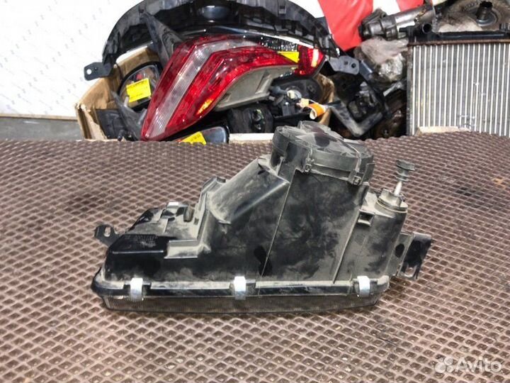 Фара правая Opel Vectra A - 1988-1985