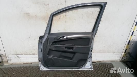 Дверь передняя правая opel zafira B (DEA18E201)