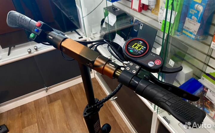 Электросамокат Kugoo m4