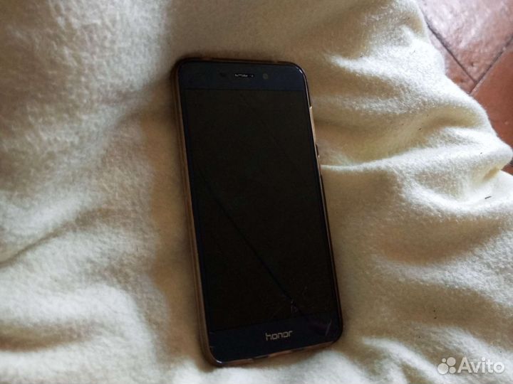 Телефон Honor