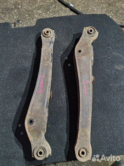 Рычаг подвески нижний Mitsubishi Lancer 9 4G18