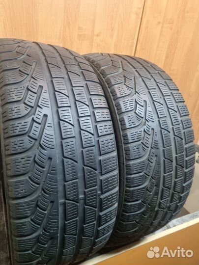 Pirelli Winter Sottozero 240 Serie II 235/45 R18