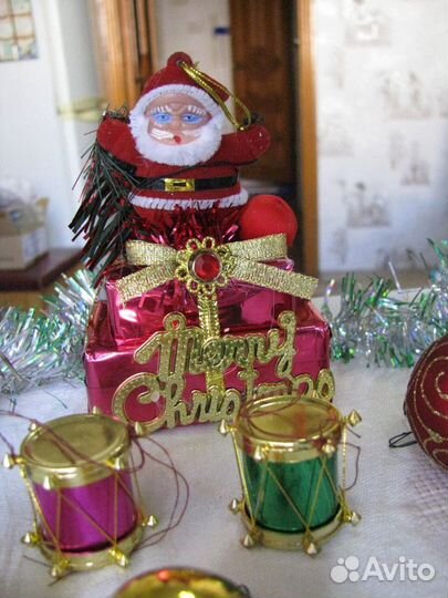 Ёлочные игрушки. Средний размер. 39 штук