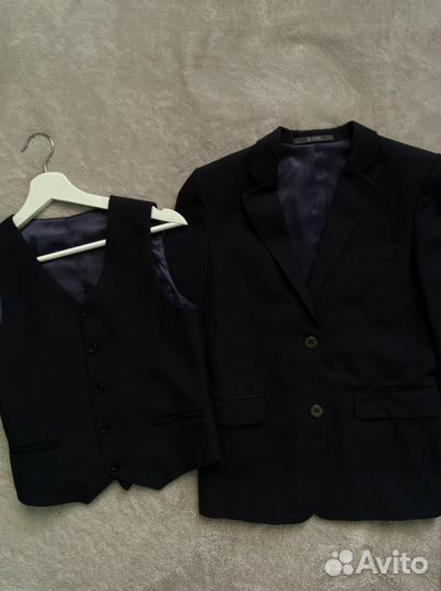 Школьный костюм